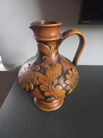 Vintage Aardewerk Kan met Bloemenreliëf, Ophalen of Verzenden