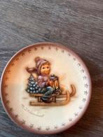 Hummel Kerstbordje met Jongen op Slee, Ophalen of Verzenden