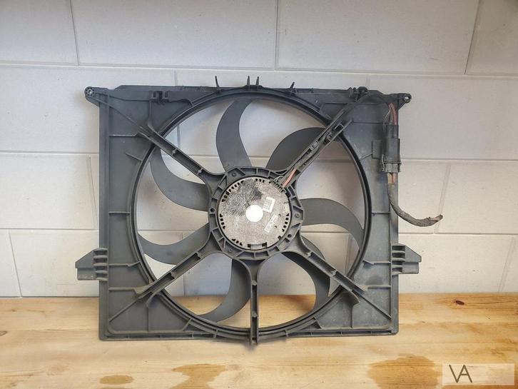 Mercedes ML W164 koelvin ventilator motor a1645000193 €150, Auto-onderdelen, Motor en Toebehoren, Mercedes-Benz, Gebruikt, Ophalen of Verzenden