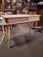 Sidetable, Ophalen, 100 tot 150 cm, Zo goed als nieuw, Overige houtsoorten