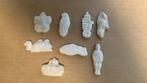 8 piepkleine ornamentjes , beeldjes van Frans poselein, Verzamelen, Poppenhuizen en Toebehoren, Ophalen of Verzenden, Zo goed als nieuw