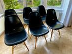 6 Eames DSW stoelen - mat zwart kuipje + houten onderstel, Huis en Inrichting, Stoelen, Gebruikt, Zwart, Vijf, Zes of meer stoelen