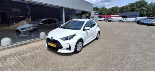 Toyota Yaris 1.5 Hybride Active NLauto | All-in | NAVI | Dea, Auto's, Toyota, Bedrijf, Yaris, ABS, Achteruitrijcamera, Adaptive Cruise Control