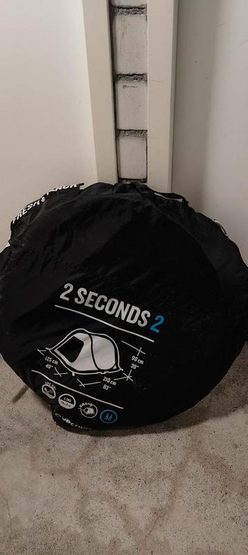 Decathlon 2 seconds dark pop-up tent 2 pax beschikbaar voor biedingen