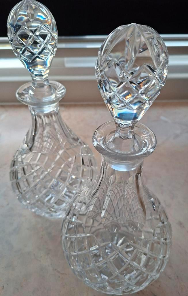 2 Kristallen Karaffen - Nieuw & Zwaar, Antiek en Kunst, Antiek | Glas en Kristal, Ophalen