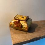 Vintage Doosje met Bloemen, Antiek en Kunst, Ophalen of Verzenden