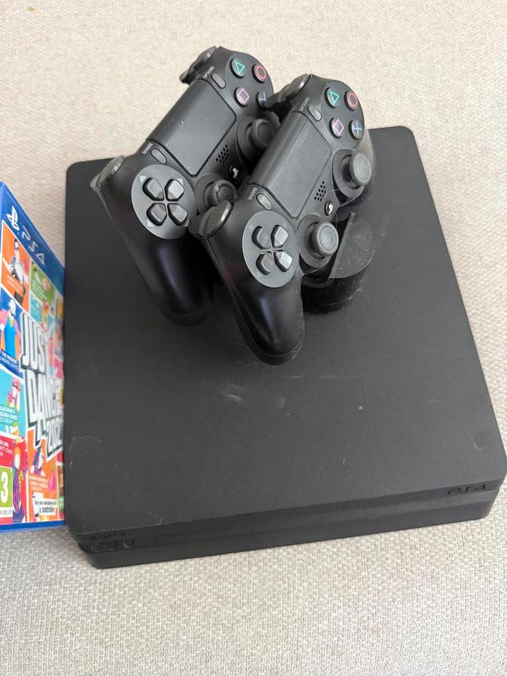 PlayStation 4 met 2 controllers + 9 games!, Spelcomputers en Games, Spelcomputers | Sony PlayStation 4, Gebruikt, Original, Met 2 controllers