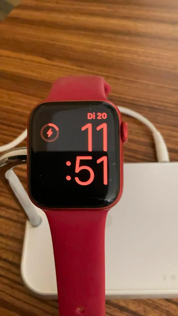 Apple Watch Series 6 (Product Red) 40 mm, Sieraden, Tassen en Uiterlijk, Smartwatches, Gebruikt, iOS, Rood, Afstand, Waterdicht