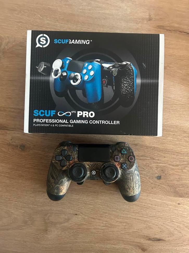 Aangepaste Scuf 4PS Pro Controller - Cyber Skulls, Spelcomputers en Games, Spelcomputers | Sony PlayStation Consoles | Accessoires