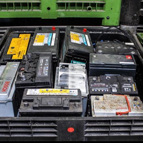 Oude accu’s gratis opgehaald bij u thuis/bedrijf, Computers en Software, Accu's en Batterijen, Zo goed als nieuw, Ophalen