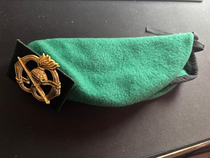 KCT baret, Verzamelen, Militaria | Algemeen, Landmacht, Helm of Baret, Nederland, Verzenden