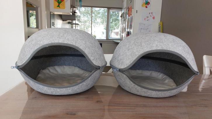 2 manden voor €15,00  (kattenhol Big Baby Zooplus Exclusive), Dieren en Toebehoren, Kattenmanden, Gebruikt, Overige, Ophalen of Verzenden