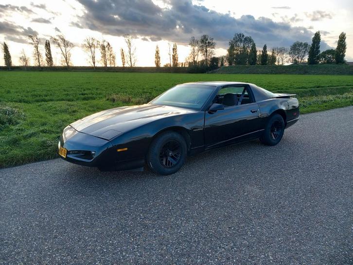 Pontiac Firebird 1984 v6 Zwart, Auto's, Pontiac, Particulier, Firebird, Benzine, Coupé, Automaat, Geïmporteerd, Zwart, Ophalen