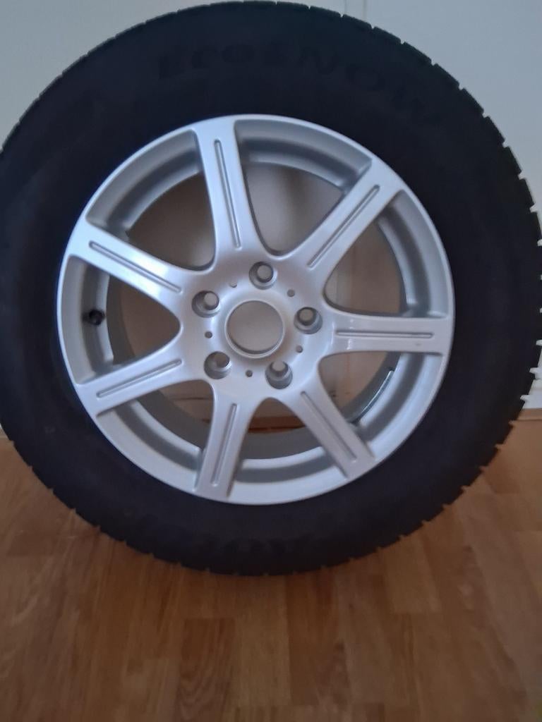 winterbanden met allu velgen nieuw., Tuin en Terras, Vuurkorven, Ophalen, Nieuw