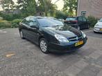 Citroën C5 2.0 16V automaat 2004 Zwart, Auto's, Citroën, 65 €/maand, 4 cilinders, 700 kg, Zwart