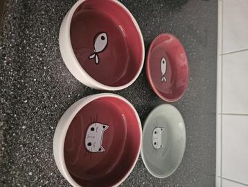 Trixie voer en water bakjes kat  beschikbaar voor biedingen