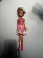 Barbie Pop met Bruin Haar in Roze Jurk, Kinderen en Baby's, Speelgoed | Poppen, Ophalen of Verzenden, Zo goed als nieuw, Barbie