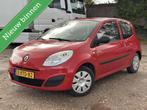 Renault Twingo 1.2 Night & Day 2XSLEU/ ELEKPAKKET/ TREKHAAK, Auto's, Renault, Voorwielaandrijving, Twingo, Gebruikt, 4 cilinders