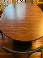 Houten tafel + 4 houten stoelen. Gratis / weg=weg, Huis en Inrichting, Tafels | Eettafels, Ophalen, Gebruikt, 100 tot 150 cm, Rond
