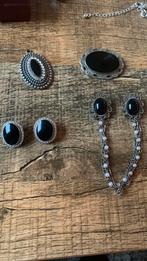 Lot met zwarte steen onyx? Broche hanger oorbellen, Overige materialen, Ophalen of Verzenden, Zwart