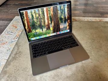 Apple MacBook Pro 13,3 2017  beschikbaar voor biedingen