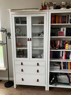 Hemnes vitrinekast IKEA, Huis en Inrichting, Ophalen, 50 tot 100 cm, Zo goed als nieuw, 150 tot 200 cm