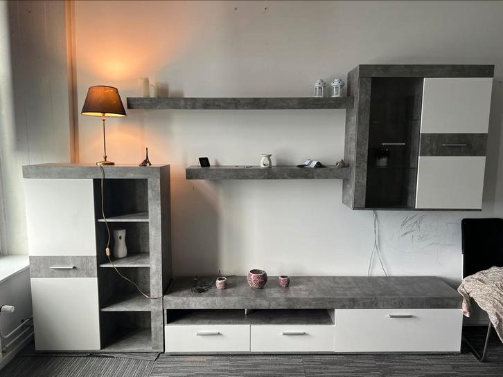 Tv-meubel set in moderne stijl – grijs / wit, Huis en Inrichting, Kasten | Televisiemeubels, Zo goed als nieuw, Minder dan 100 cm