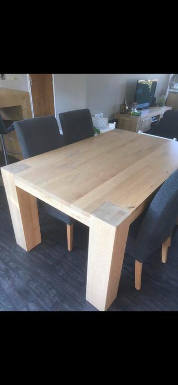 Eiken houten tafel Goossens serie Quint 100x160