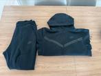 Nike tech fleece pak maat m 2024/2025 model maat M, Kleding | Heren, Sportkleding, Maat 48/50 (M), Zwart, Nike, Ophalen of Verzenden