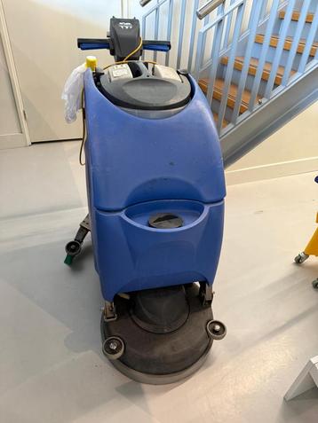 Schrob zuigmachine beschikbaar voor biedingen