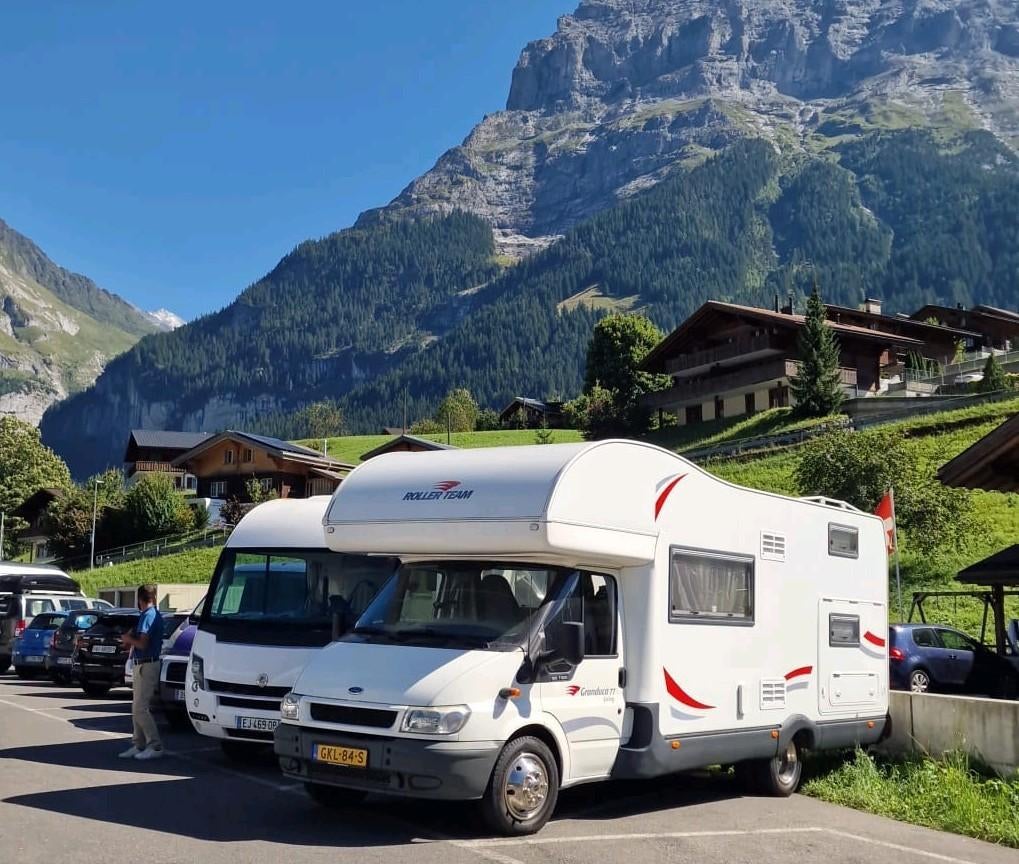 Ford camper roller team 77 LIVING 6 persoons, Caravans en Kamperen, Campers, Particulier, Half-integraal, Ford, Ophalen