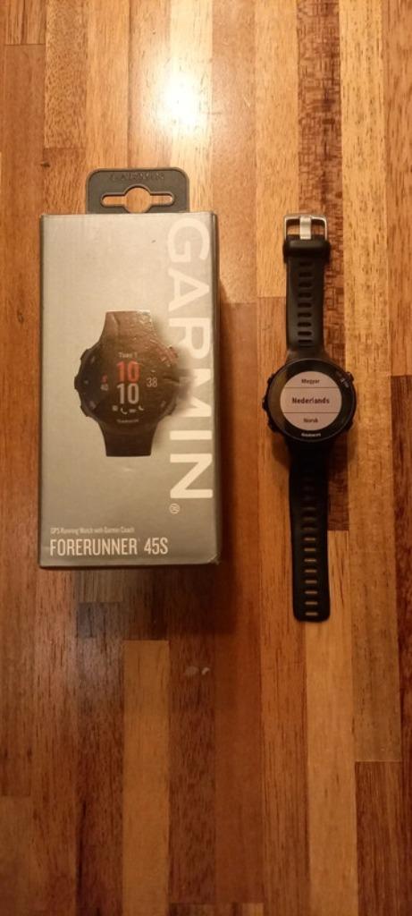 Garmin forerunner 45s, 39mm, Sieraden, Tassen en Uiterlijk, Sporthorloges, Gebruikt, Zwart, Afstand, Calorieverbanding, GPS, Hartslag
