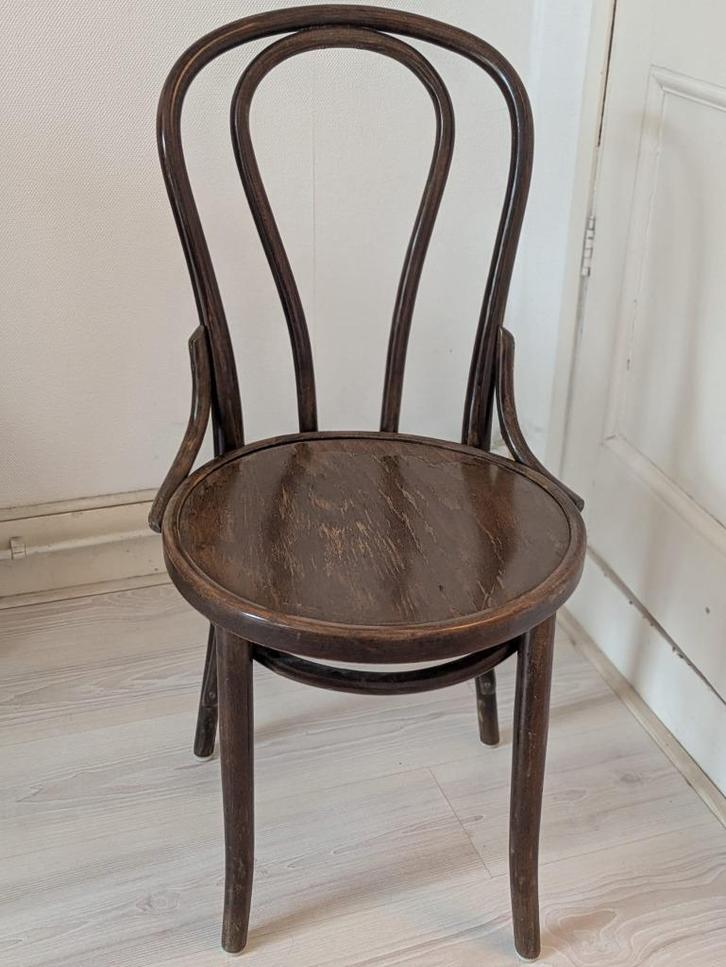 Vienna Thonet vintage stoel, Antiek en Kunst, Antiek | Meubels | Stoelen en Banken, Ophalen