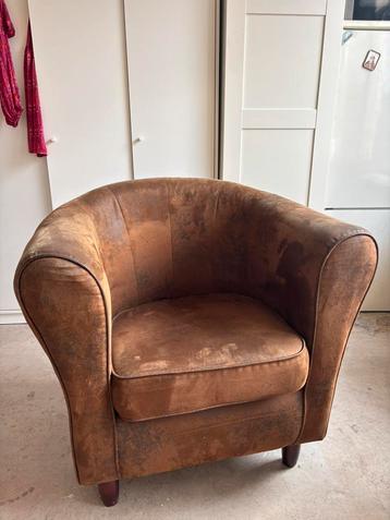 Mooie, comfortabele fauteuil beschikbaar voor biedingen