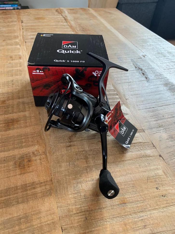 Nieuwe Dam Quick 5 1000 molen, 8 lagers, Watersport en Boten, Hengelsport | Roofvissen, Nieuw, Molen, Ophalen of Verzenden