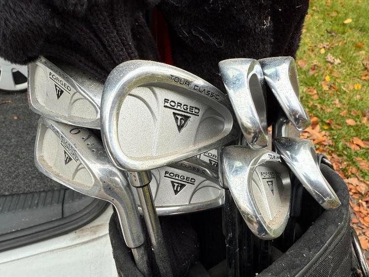 Forged Tour Classic Golfset + Dunlop Tas, Sport en Fitness, Golf, Gebruikt, Set, Overige merken, Ophalen