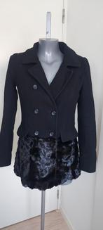 Zwarte jas mantel met knopen, Maat 38/40 (M), Ophalen of Verzenden, Zo goed als nieuw, Zwart