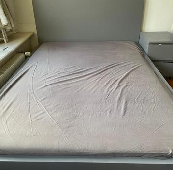 Ikea malm bedframe grijs 140x200 met 2 lades - afbeelding 2