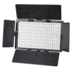 Falcon Eyes LED Lamp Set Dimbaar DV-384CT-K2 incl. Accu, Lamp of Flitsset, Ophalen of Verzenden, Eiberstraat 9 te Dokkum, Foto Meinema