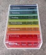 Anabox regenboog pillen box / medicijnen doos, Diversen, Verpleegmiddelen, Ophalen of Verzenden, Zo goed als nieuw