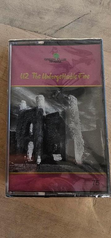 U2 - The Unforgettable Fire Geseald import cassette beschikbaar voor biedingen
