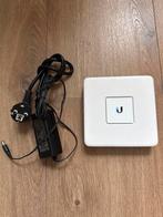 UniFi Security Gateway USG - Router, Ophalen of Verzenden, Zo goed als nieuw, Router