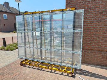 Grote triple ruit 263,5 x 186cm HR+++ beschikbaar voor biedingen