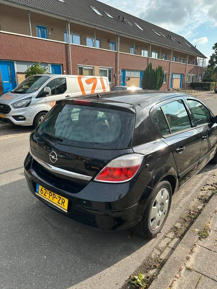 Opel Astra 1.6 16V 5D 77KW 2004 Zwart, Auto's, Opel, Particulier, Astra, Benzine, B, Hatchback, Handgeschakeld, Origineel Nederlands