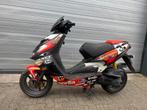 Aprilia sr, Fietsen en Brommers, Scooters | Aprilia, Ophalen, SR 50, Zo goed als nieuw, Benzine