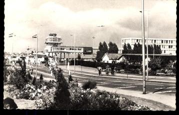 Amstelveen (N.H.), Ingang Vliegveld Schiphol, 1959, gelopen beschikbaar voor biedingen