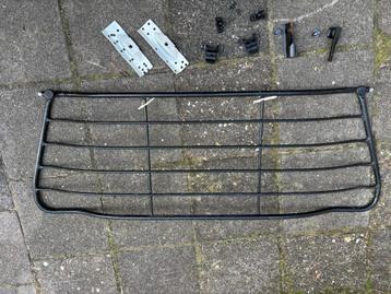 Bagage- en hondenrek Volvo 245 met bev. materiaal beschikbaar voor biedingen