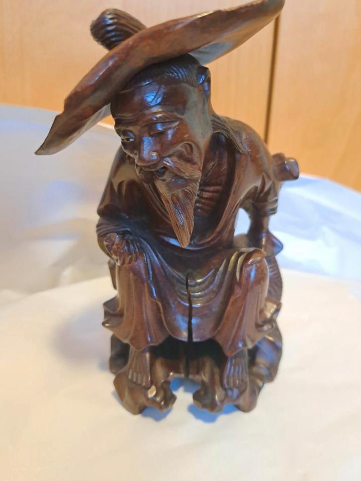 Houten beeldje van een Chinese visser, Antiek en Kunst, Kunst | Beelden en Houtsnijwerken, Ophalen of Verzenden