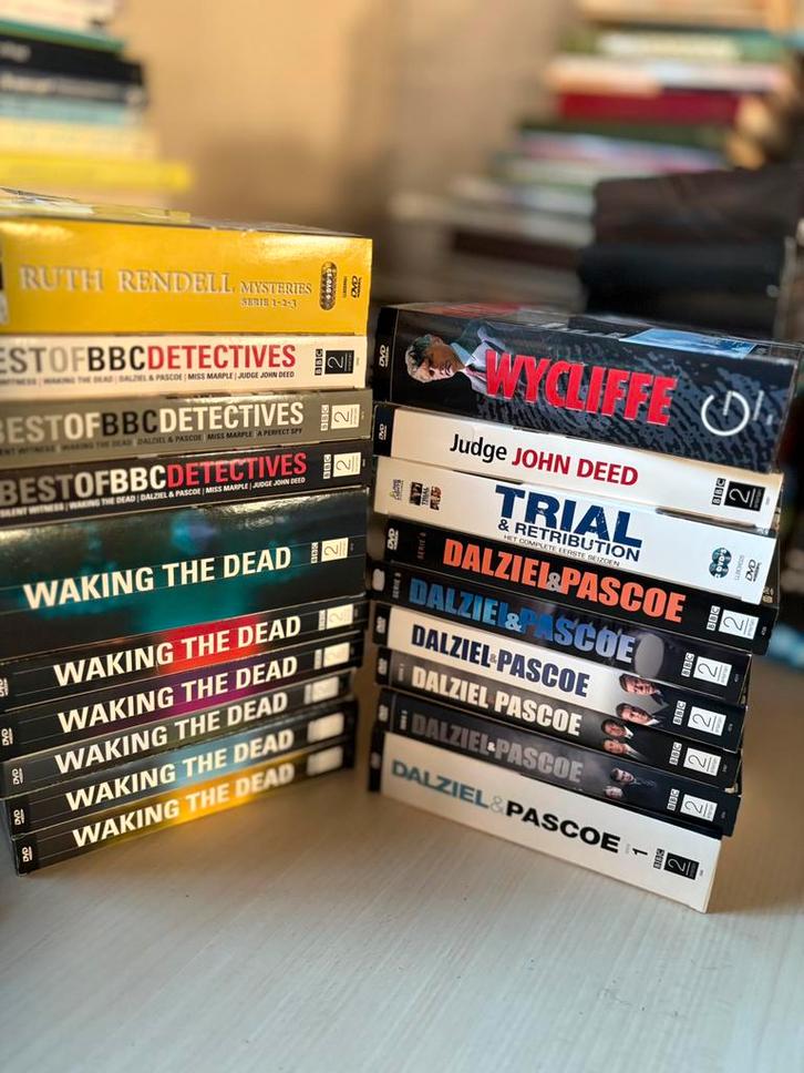 Britse detectives diversen, Cd's en Dvd's, Dvd's | Thrillers en Misdaad, Zo goed als nieuw, Detective en Krimi, Vanaf 16 jaar