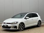 Volkswagen Golf 2.0 TSI 245pk 7-DSG 5D 2019 Wit Pano, Auto's, 1345 kg, 4 cilinders, 1984 cc, Wit